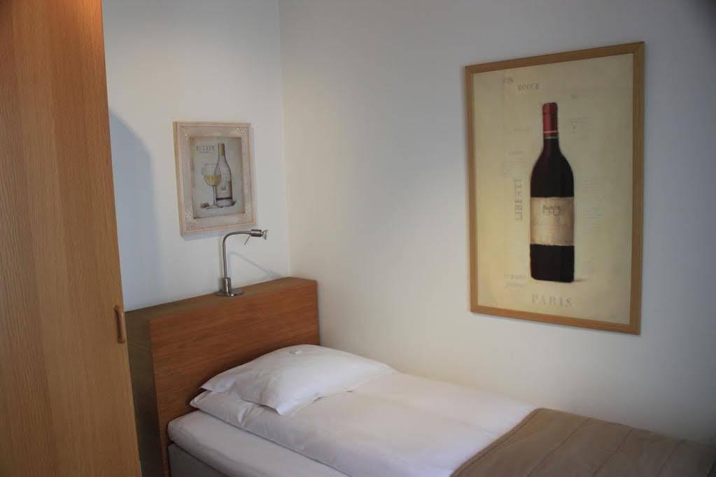Vanilla Hotel